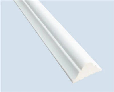 Battiscopa residenziale semplice in PS bianco